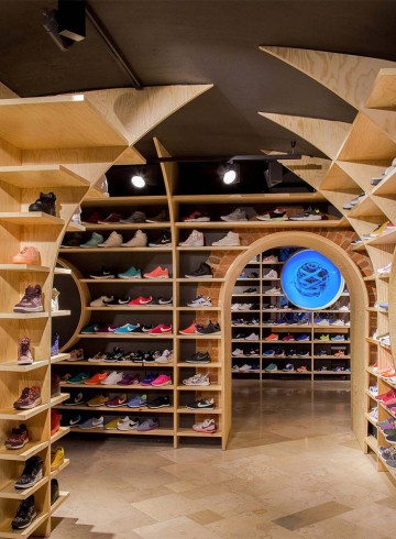 sneaker store in poland