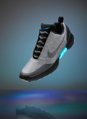 nike hyperadapt